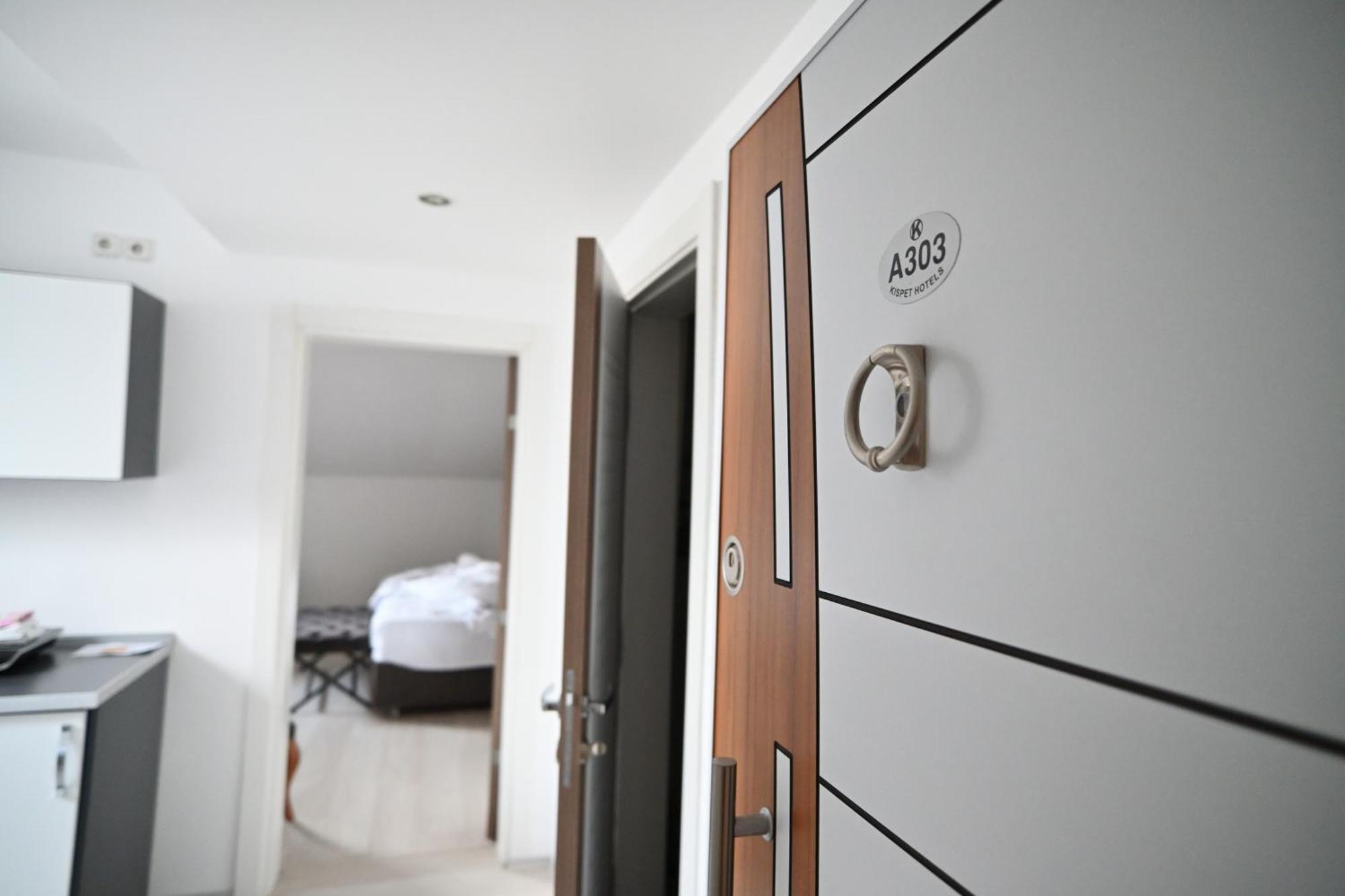Ferienwohnung&Aparts By Kispet Group Hotels In Oberhausen 오버하우젠 외부 사진